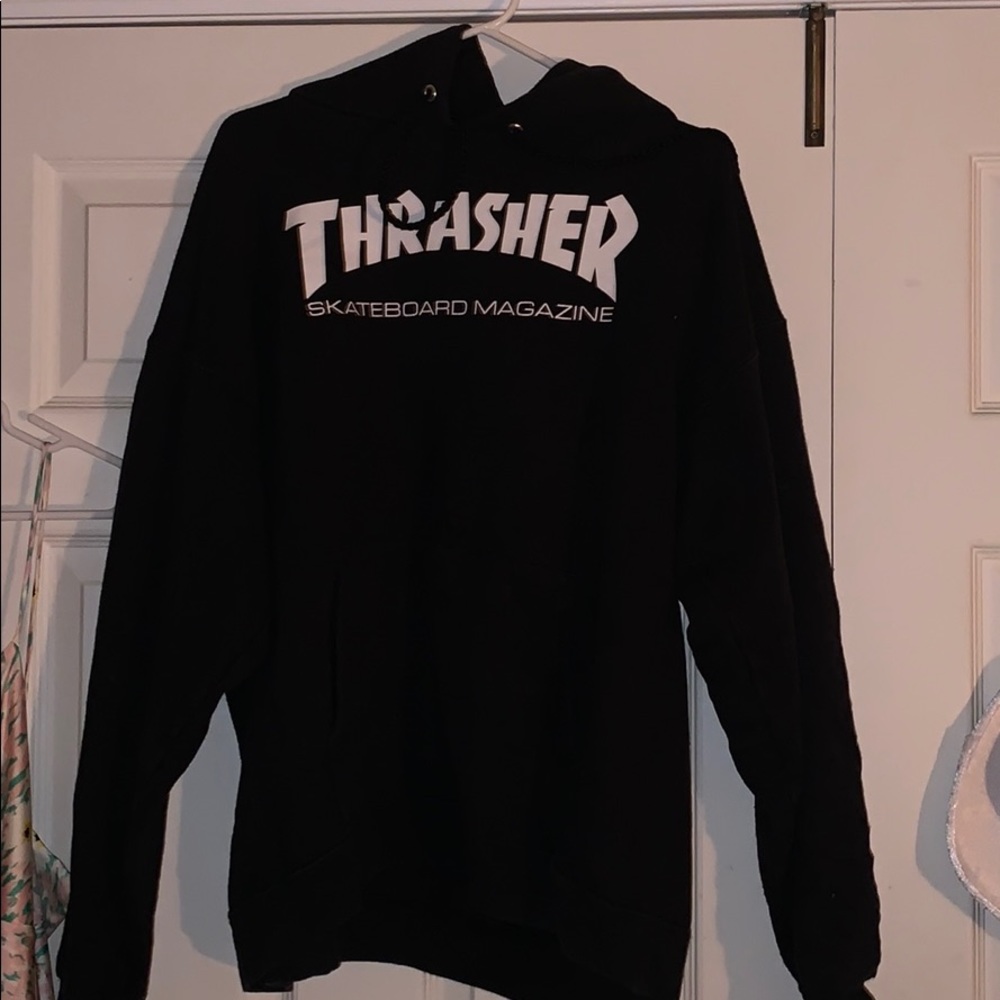 plain black thrasher hoodie in perfect condition